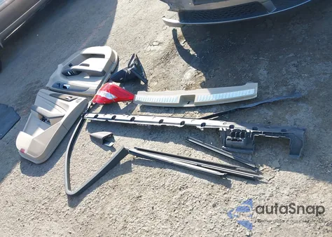 2015 Mercedes-Benz Ml 350 z USA, uszkodzony, nr VIN 4JGDA5JBXFA540269